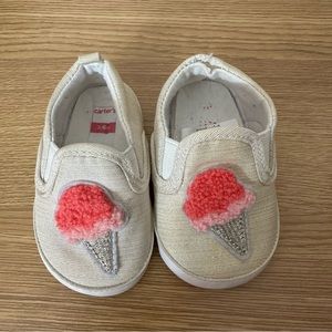 Carter’s Girls slip on ice cream shoes 3/6 months